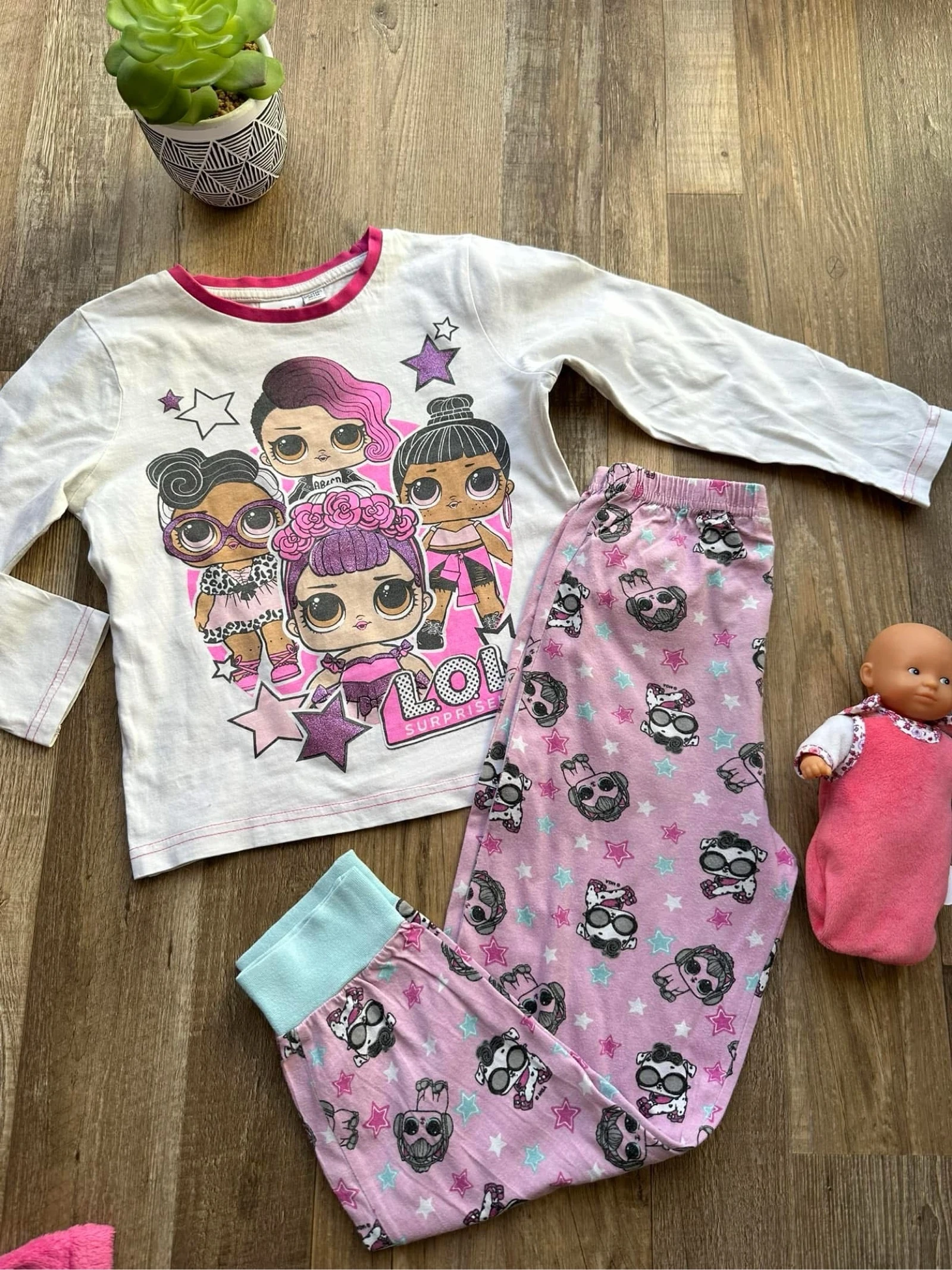 đ Pyjama LOL Surprise â 5/6 ans (116 cm) â TrĂšs bon Ă©tat